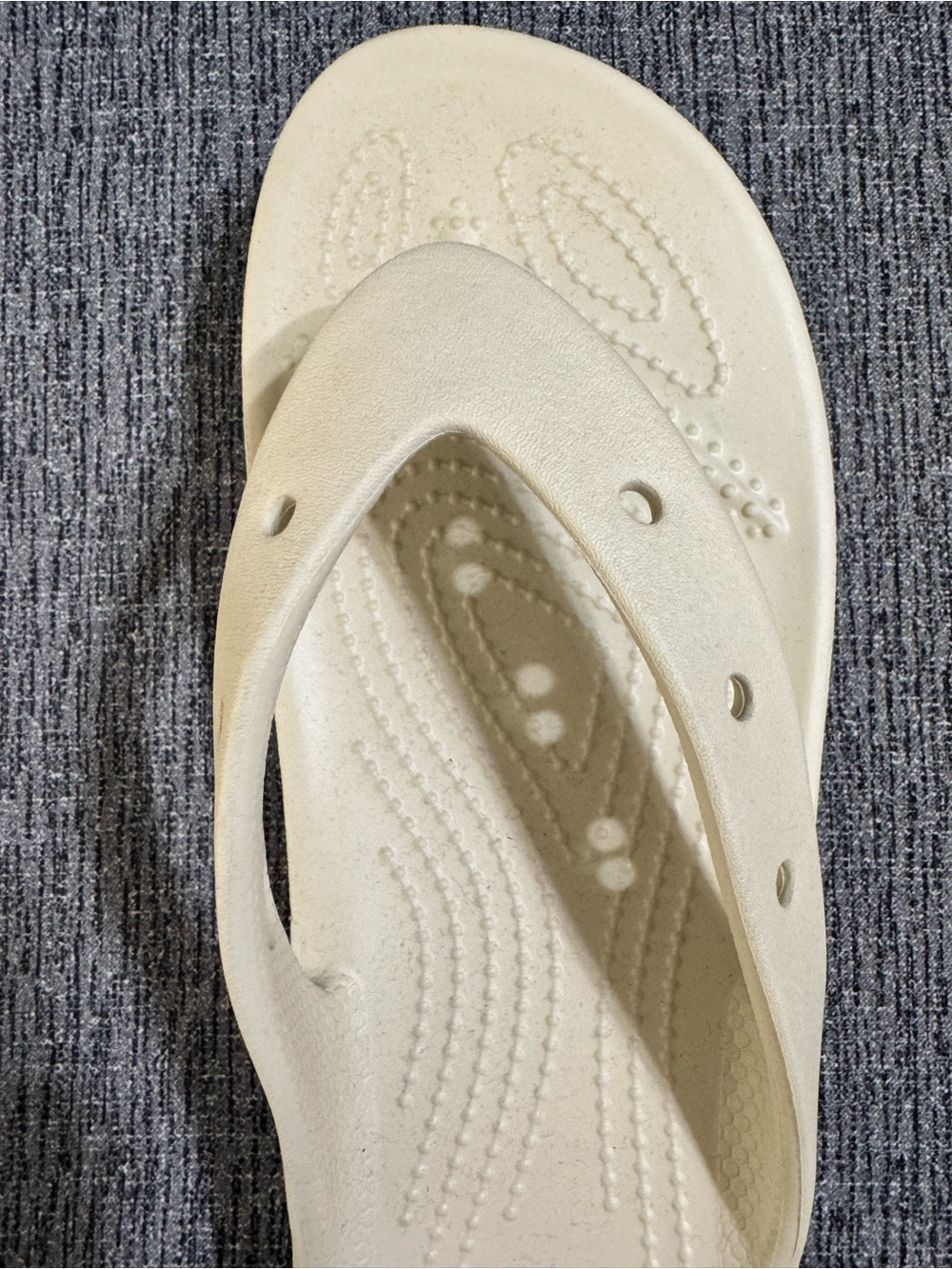 Crocs Classic Platform Flip Flops - Picture 8 of 16